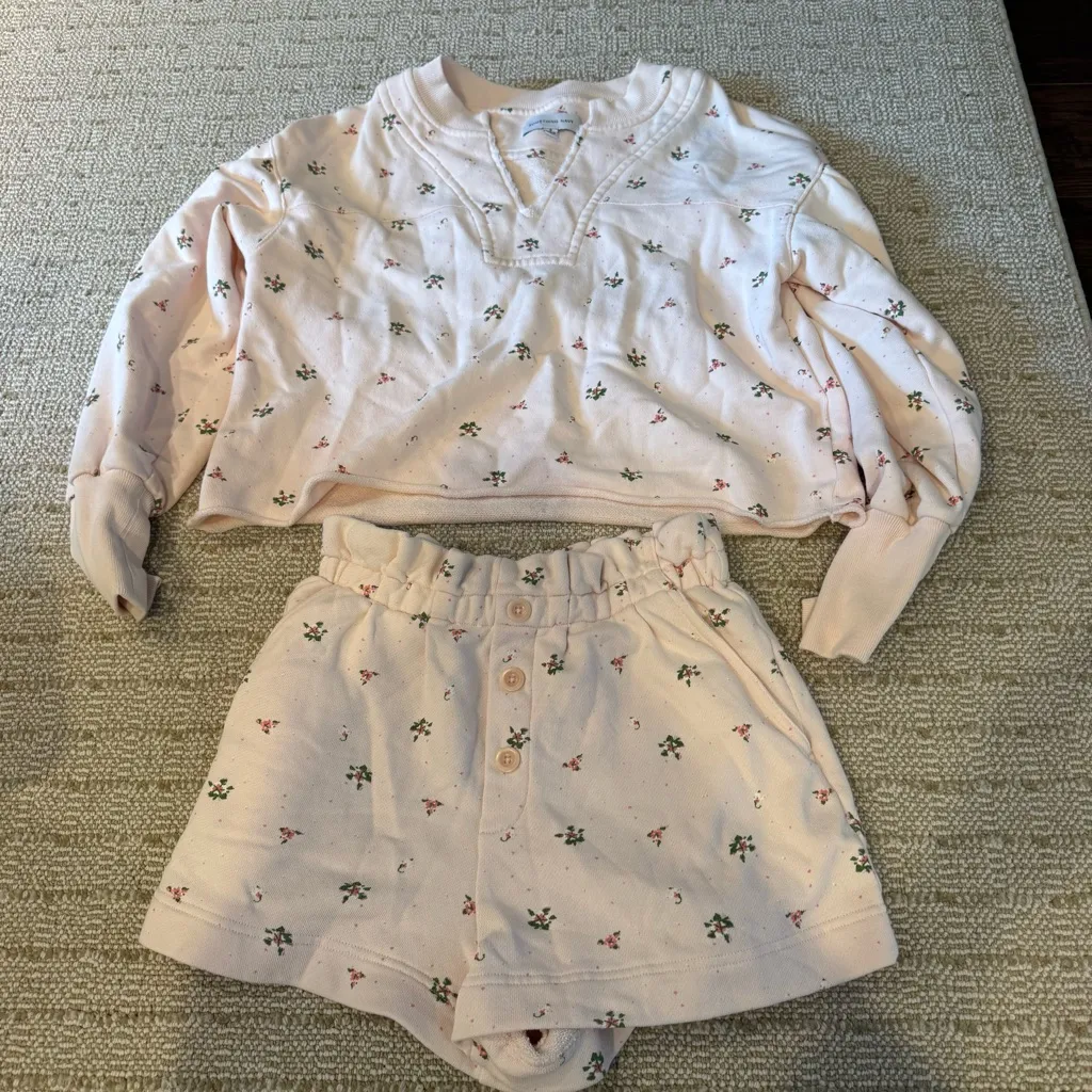 Something Navy Floral Print Pink Hazel Lounge Shorts & Sweatshirt | S - Image 3