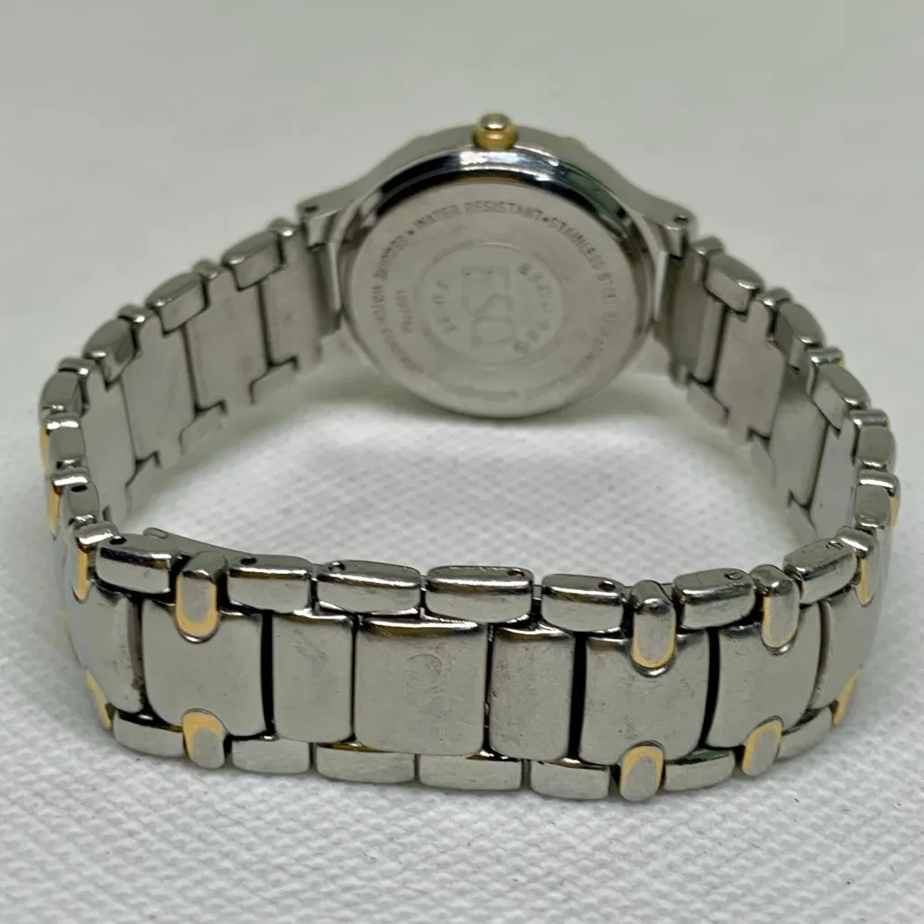 ESQ Esquire Swiss women’s vintage watch two tone white dial 26mm size 6” running - Image 5