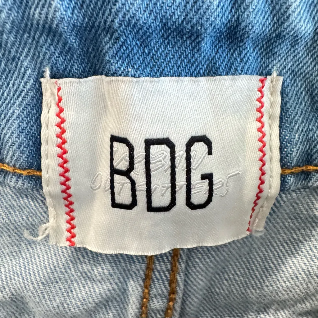 BDG Carpenter Shorts Size 30 Lightwash Denim - Image 3