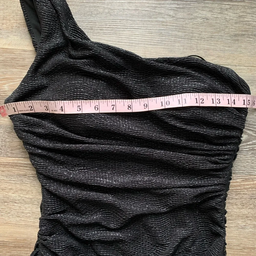 Adrianna Papell Hailey One Shoulder Black Shimmery Mini Dress 6 - Image 4