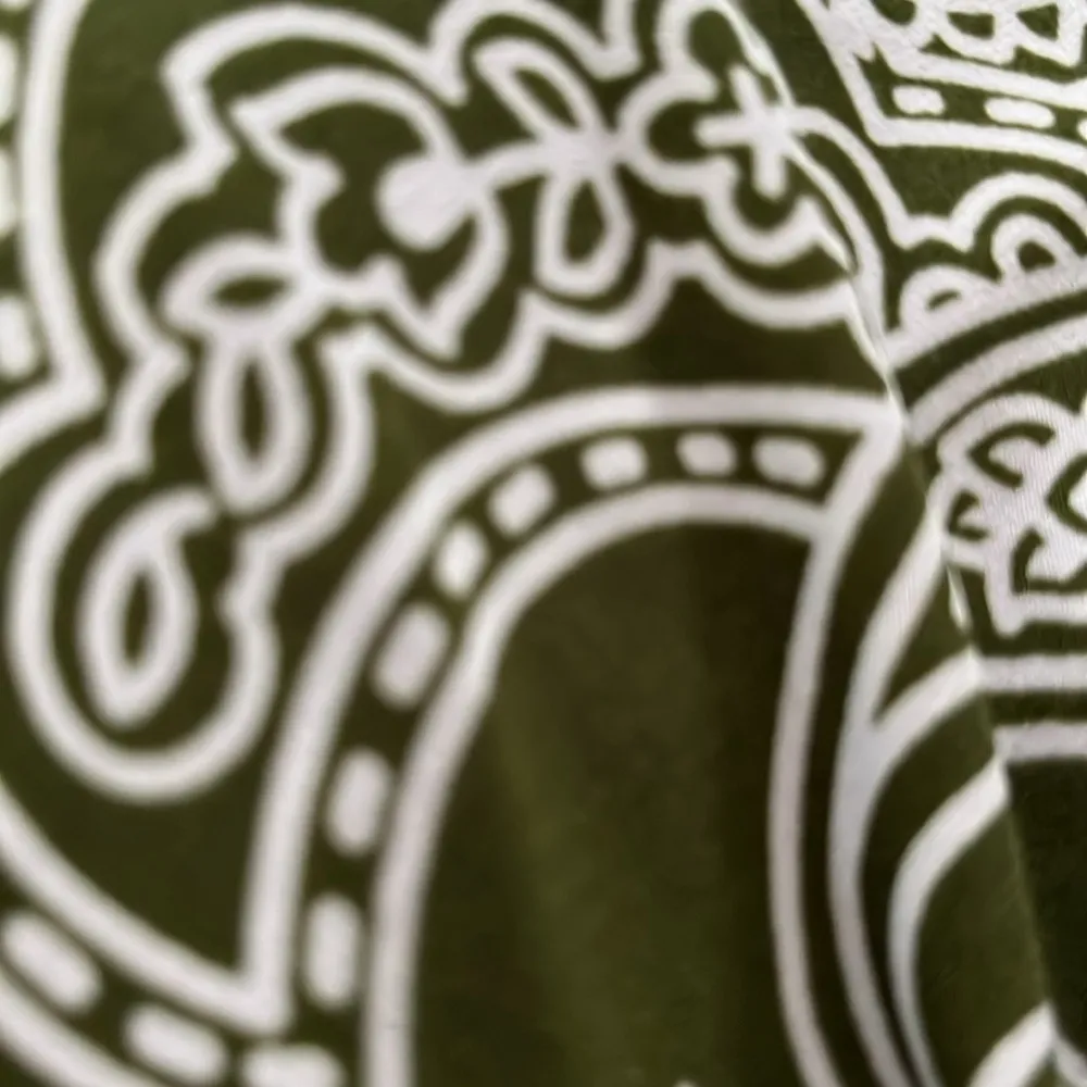 Maxi Smocked Back paisley green white Dress Apt. 9 Size M - Image 13