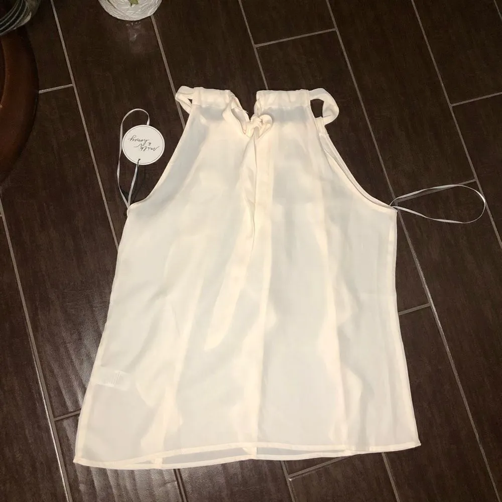 Milk & Honey ivory blouse sz medium - Image 6