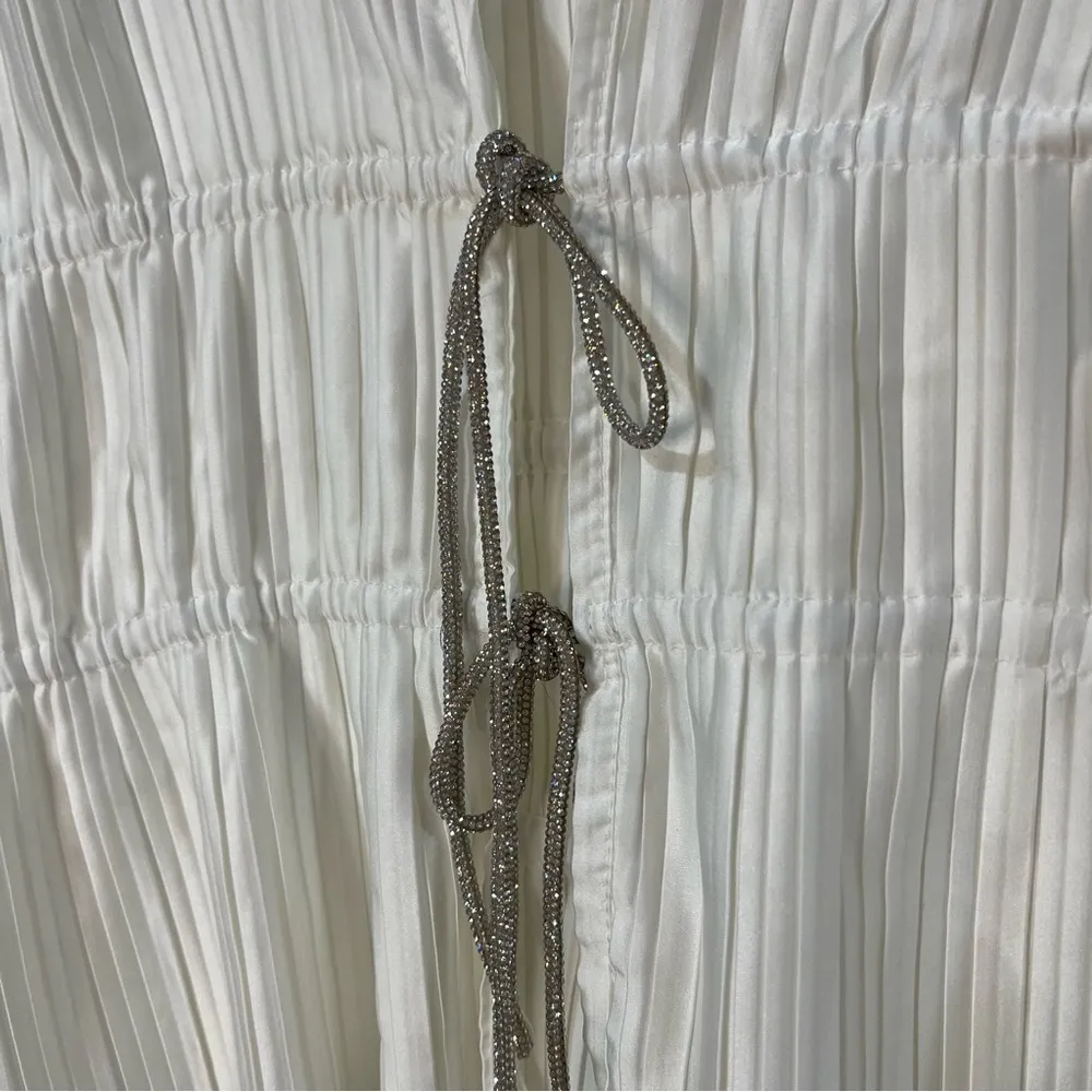 WAYF Payton blouse | White | Small | Tie front sparkly bow pleated satin v neck - Image 6