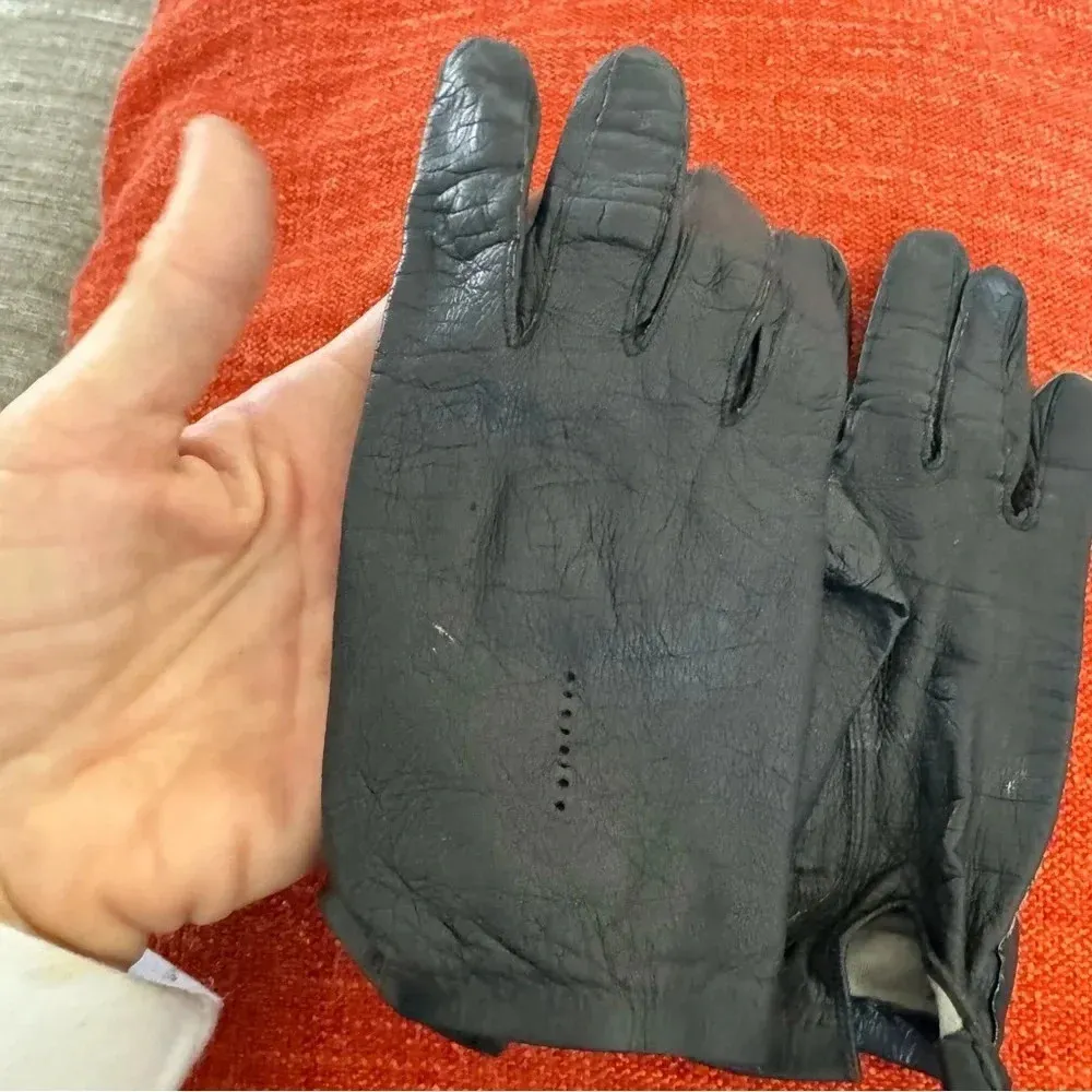 Leather gloves lined from west Germany black size medium small - Image 8