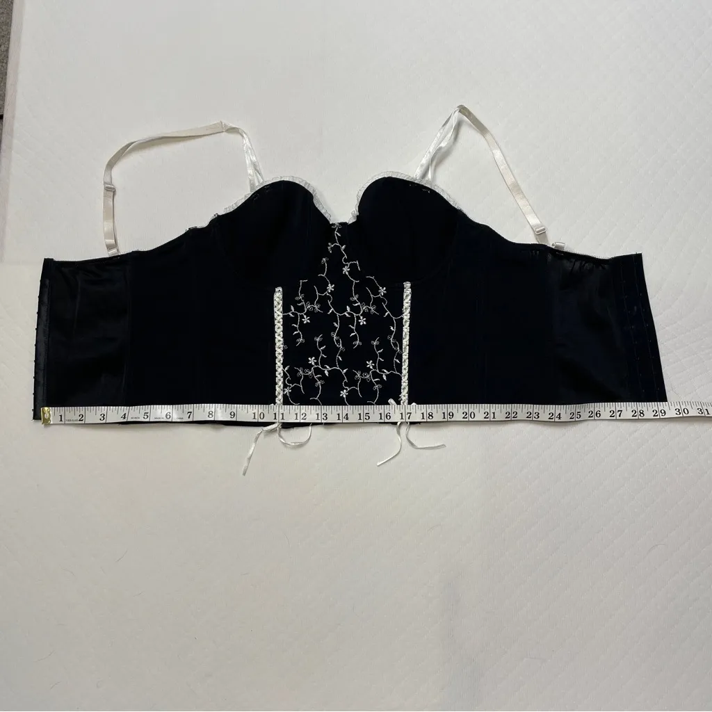 Black‎ Bustier Top with White Embroidery size 36C Black - Image 8