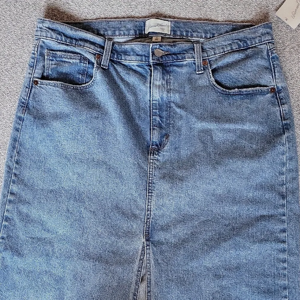 Universal Thread Blue Skirt  Máxi Size 16 - Image 3