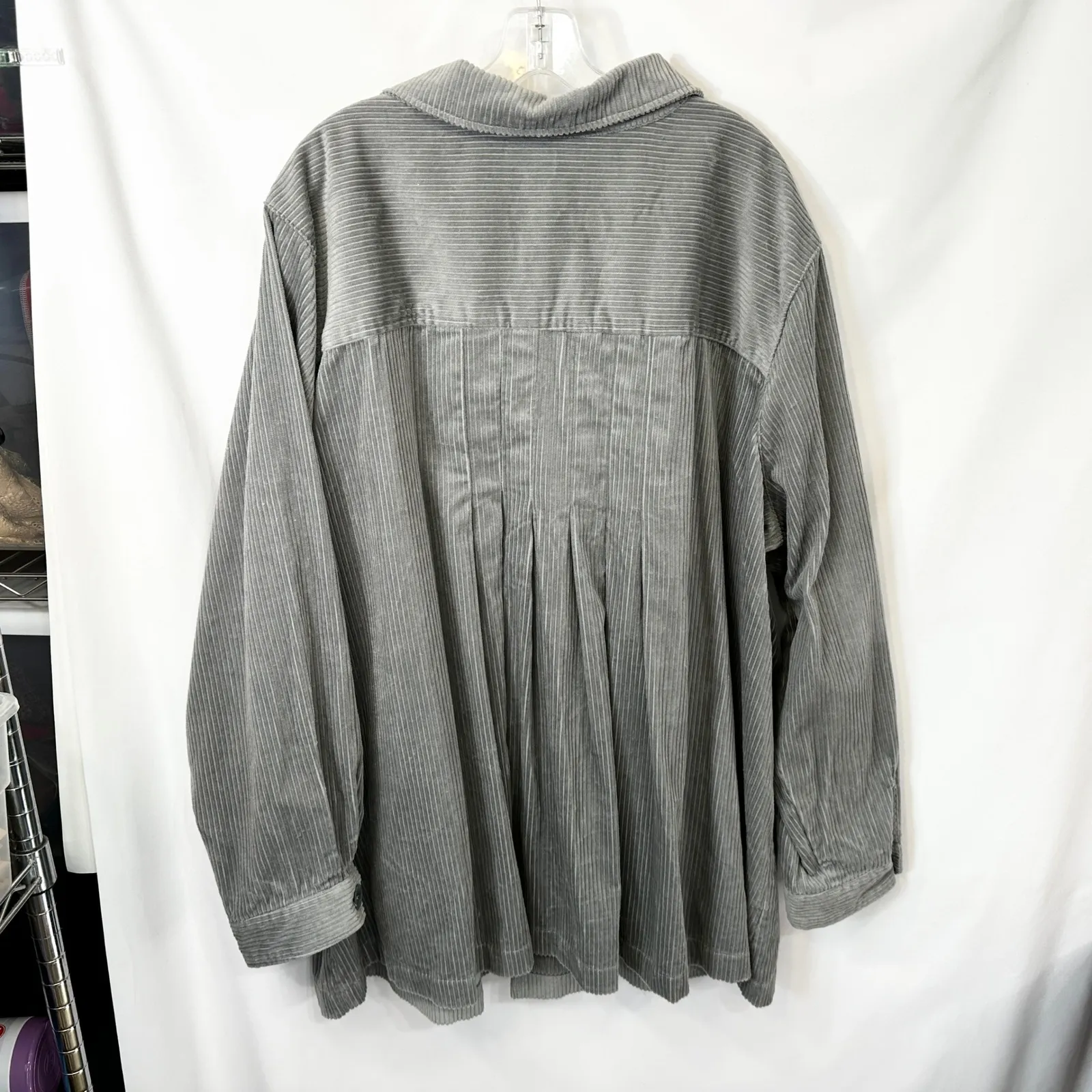Woman Within Plus Size 30/32 Corduroy Top 3X  Button Front Pleated Back Gray‎ E - Image 2