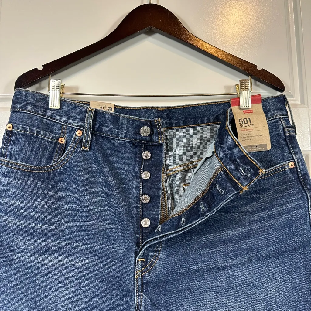 Levi’s Premium 501 Vintage Inspired Mid Thigh High Rise Denim Shorts Size 34/18 - Image 5