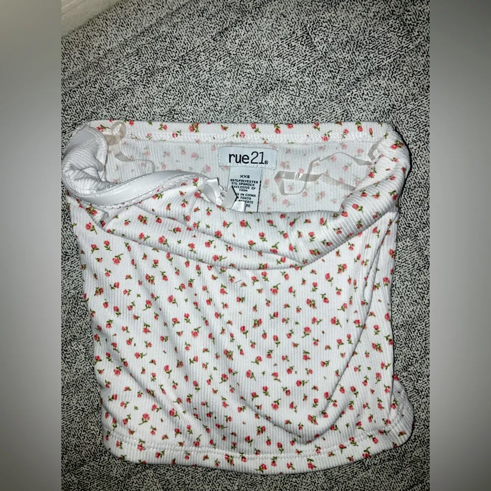 Rue21 White & Pink Floral Tube Top - Image 4