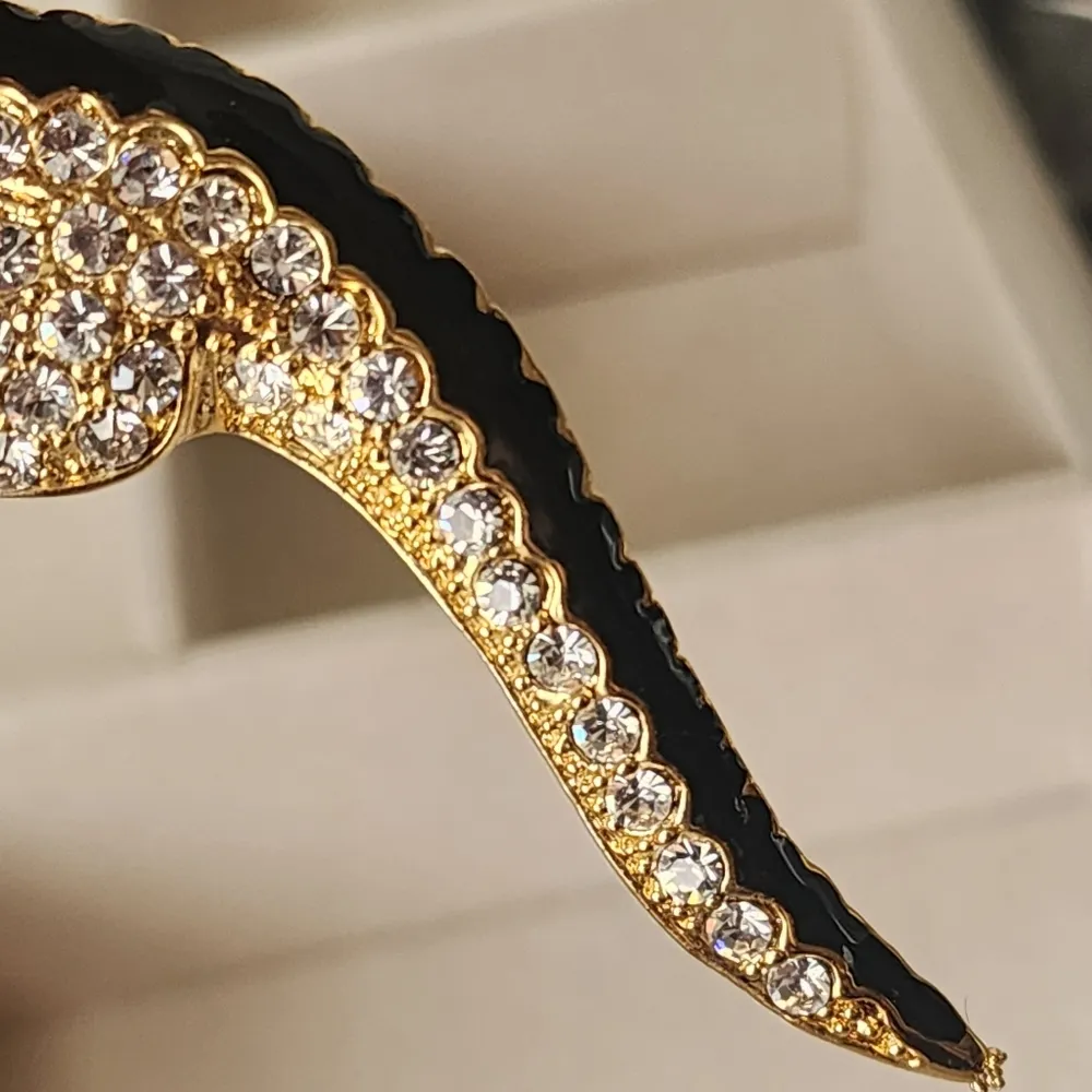 Large Statement Alligator Crocodile Austrian Crystal and Enamel Brooch Pin Gold - Image 5