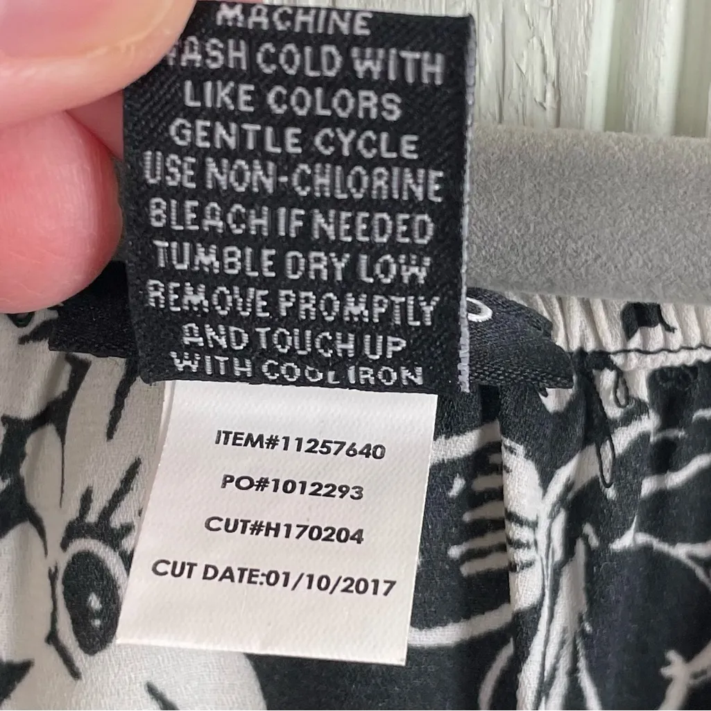 Torrid Floral Bell Sleeve Georgette Blouse Women's Size 0X Large Black and White - Image 9