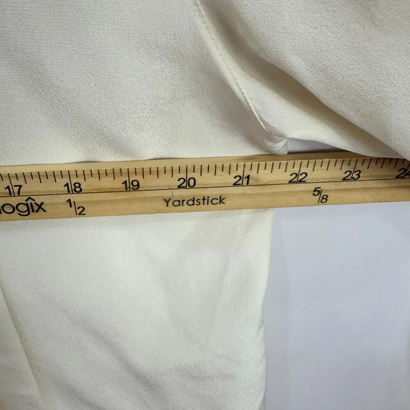 Pleated Blouse Jones Wear Petite 8 Ivory Button Shoulder Vtg 80s Preppy Top Luxe - Image 5