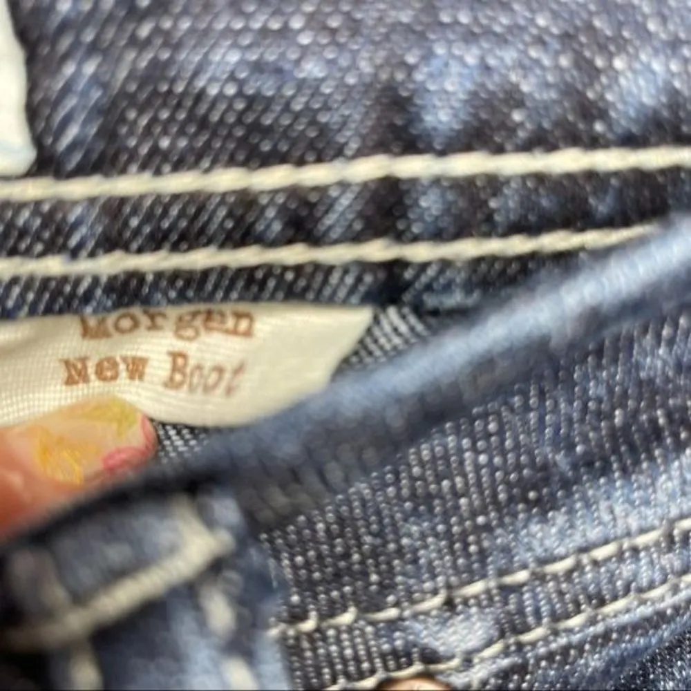 Maurices blue denim jeans dark wash fade design size 3/4 Morgan new boot - Image 3