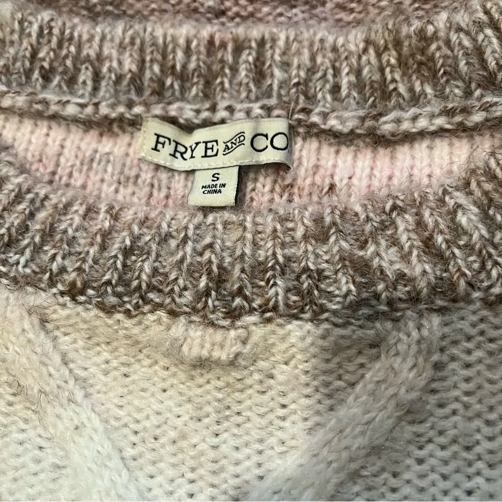 Frye and Co. Crew Neck Long Sleeve Ombre Pullover Sweater - Image 12