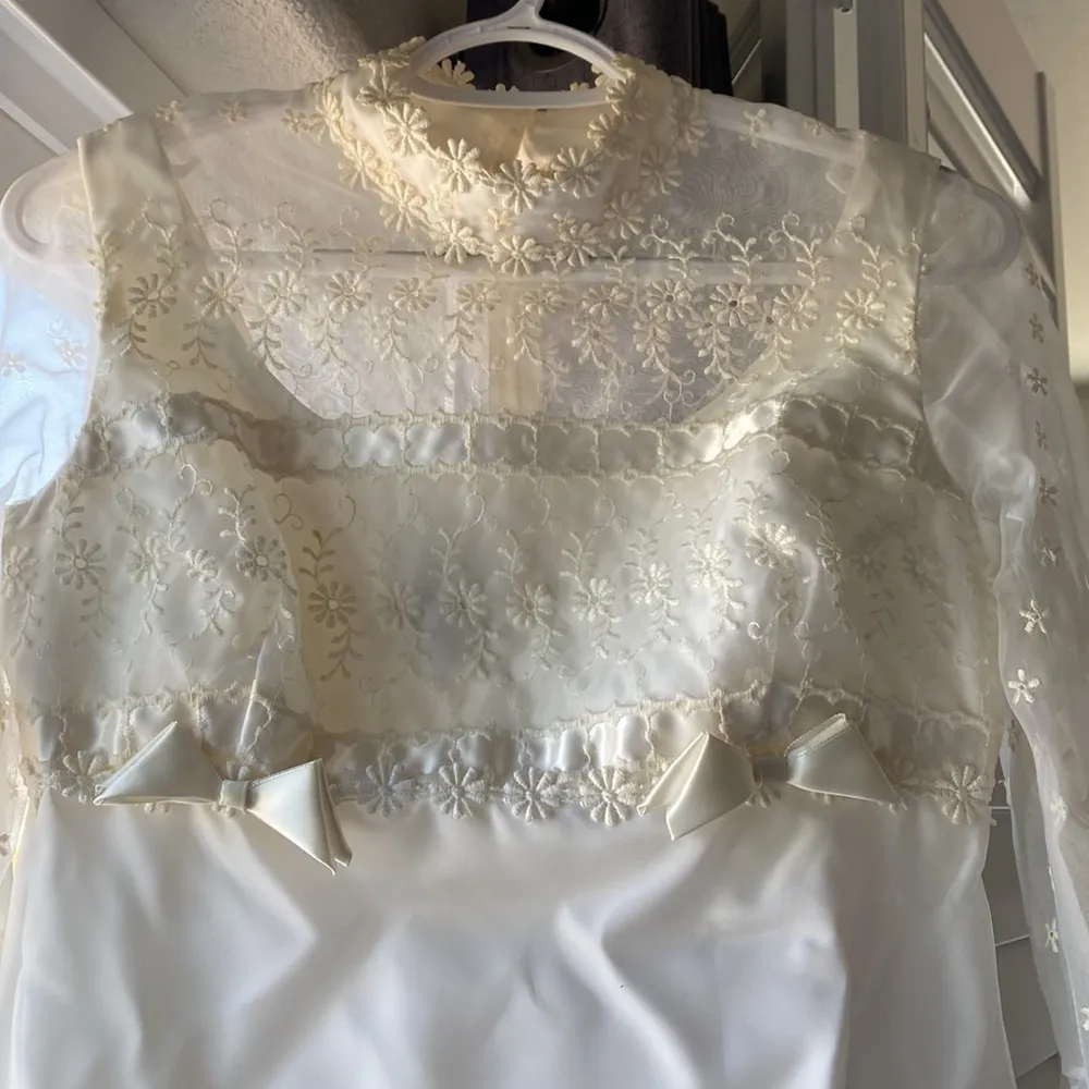 Vintage 60s Bridal Originals wedding dress with train cottage core - Image 9
