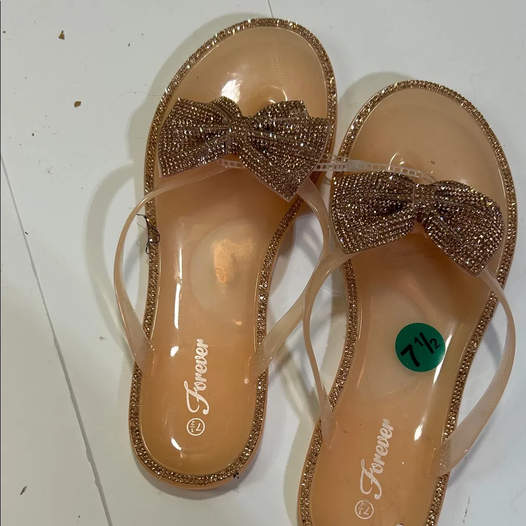 Forever  Glitter Bow Sandals in Tan - Image 11