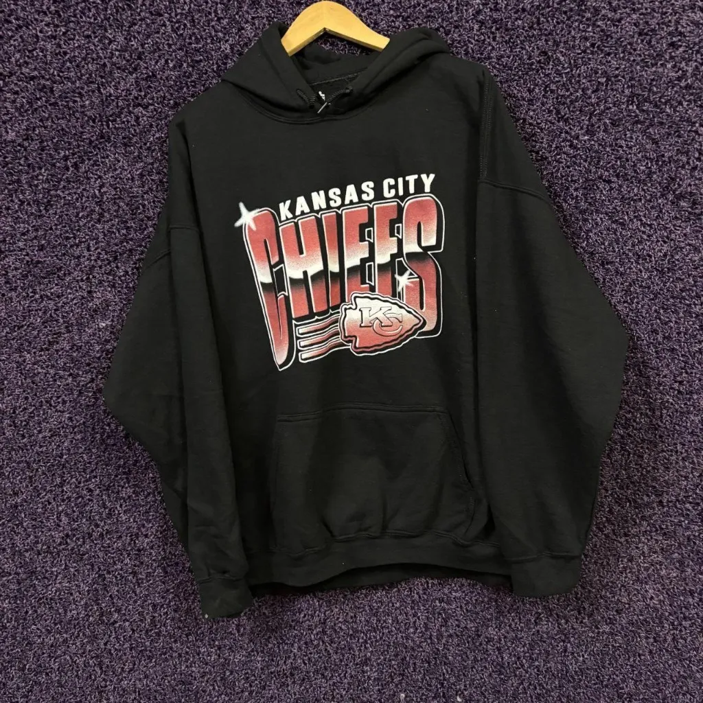 Kansas City Chiefs Airbush Style NFL Rivalry Logo Hoodie XL - Image 3