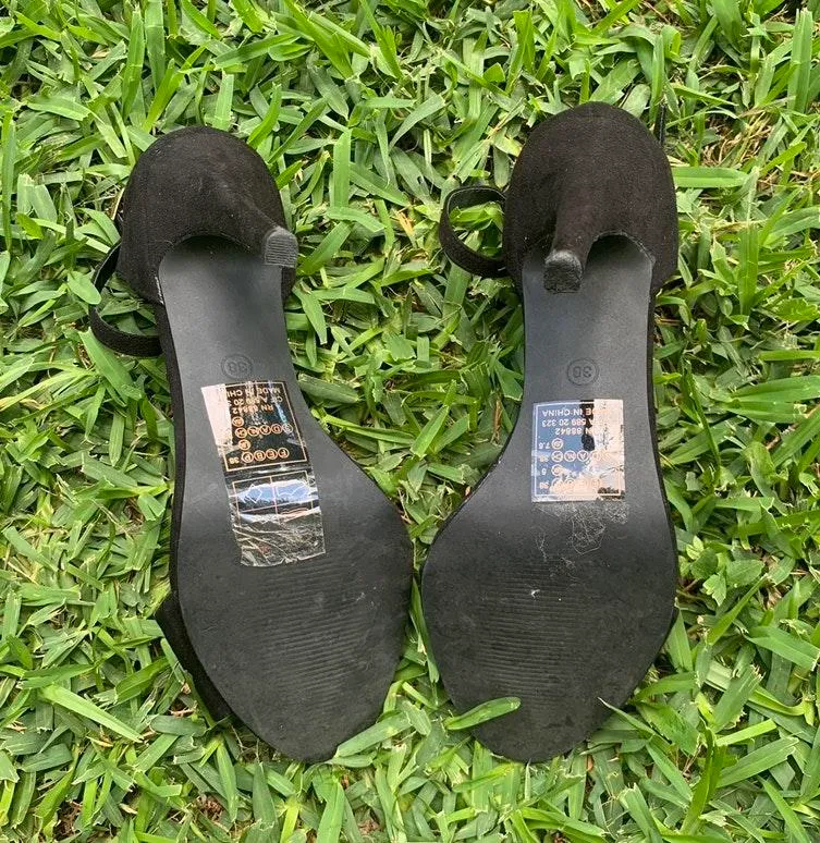 Black Heels Size 7.5 - Image 4