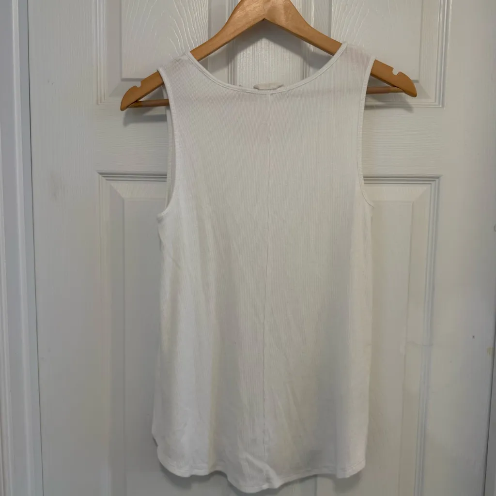 NWOT Soft Surroundings Ribbed Backseam Round Hem Tank Top - Image 2