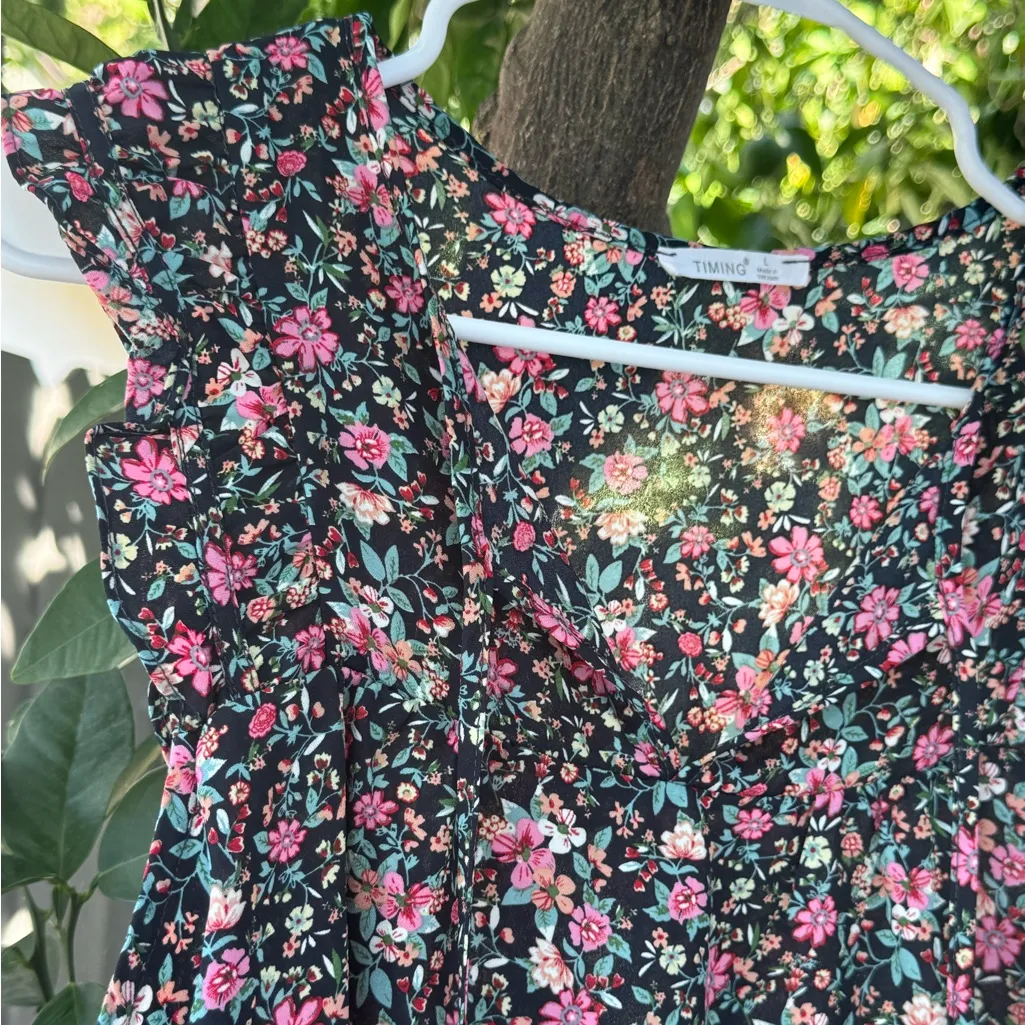 Timing Floral Ruffle Sleeve Blouse – Size L - Image 3