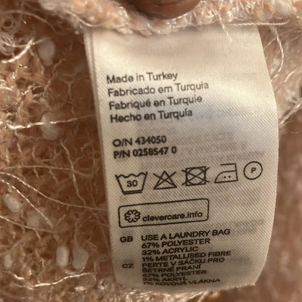 H&M peach and white stripe mohair style knit sweater woman’s size XS - Image 5