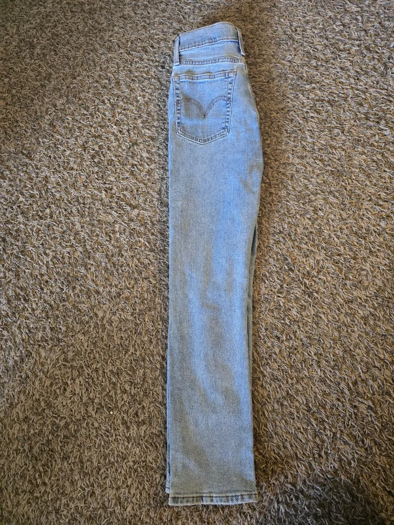 Levi’s Wedgie Straight Jeans - Image 4
