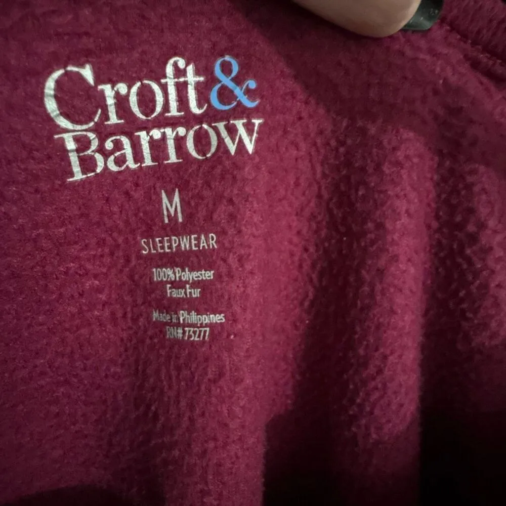 Croft & Barrow Maroon fleece long sleeve sleepwear top. Size Medium - Image 5