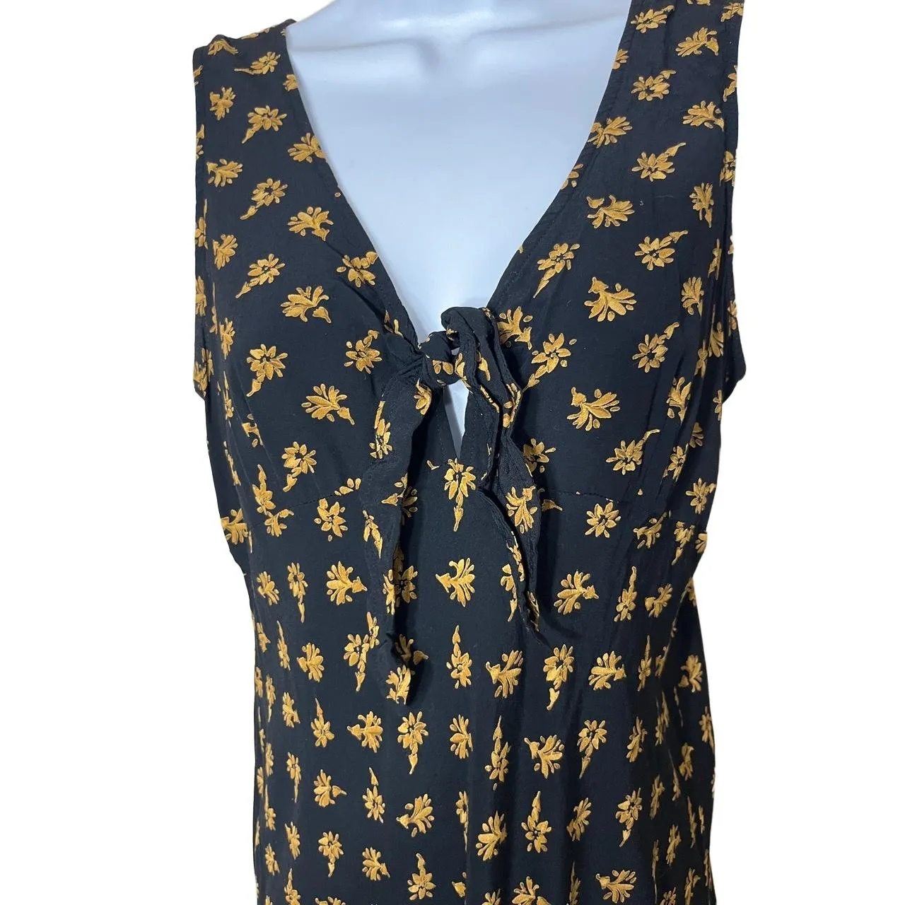 The Limited Dress Womens‎ Size 10 Black Floral Maxi Vintage Sleeveless VNeck - Image 4
