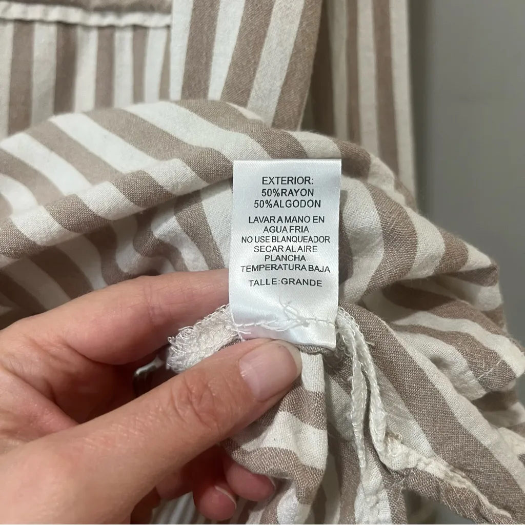 Flawless Women’s Button Down Tan and Cream Striped Shirt Size Large - Image 4