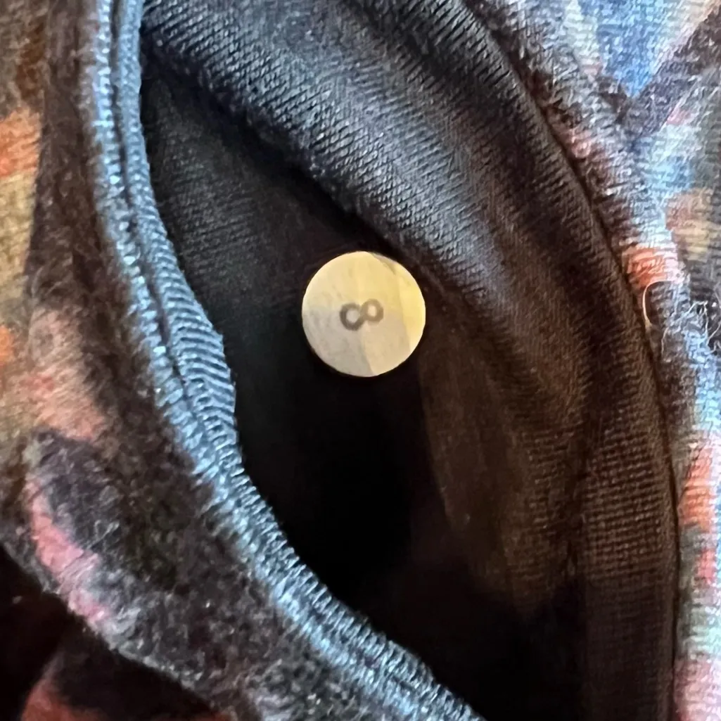 Lululemon Wunder Under Legging Moody Mirage Berry Blue Floral Sz 8 Athleisure - Image 5