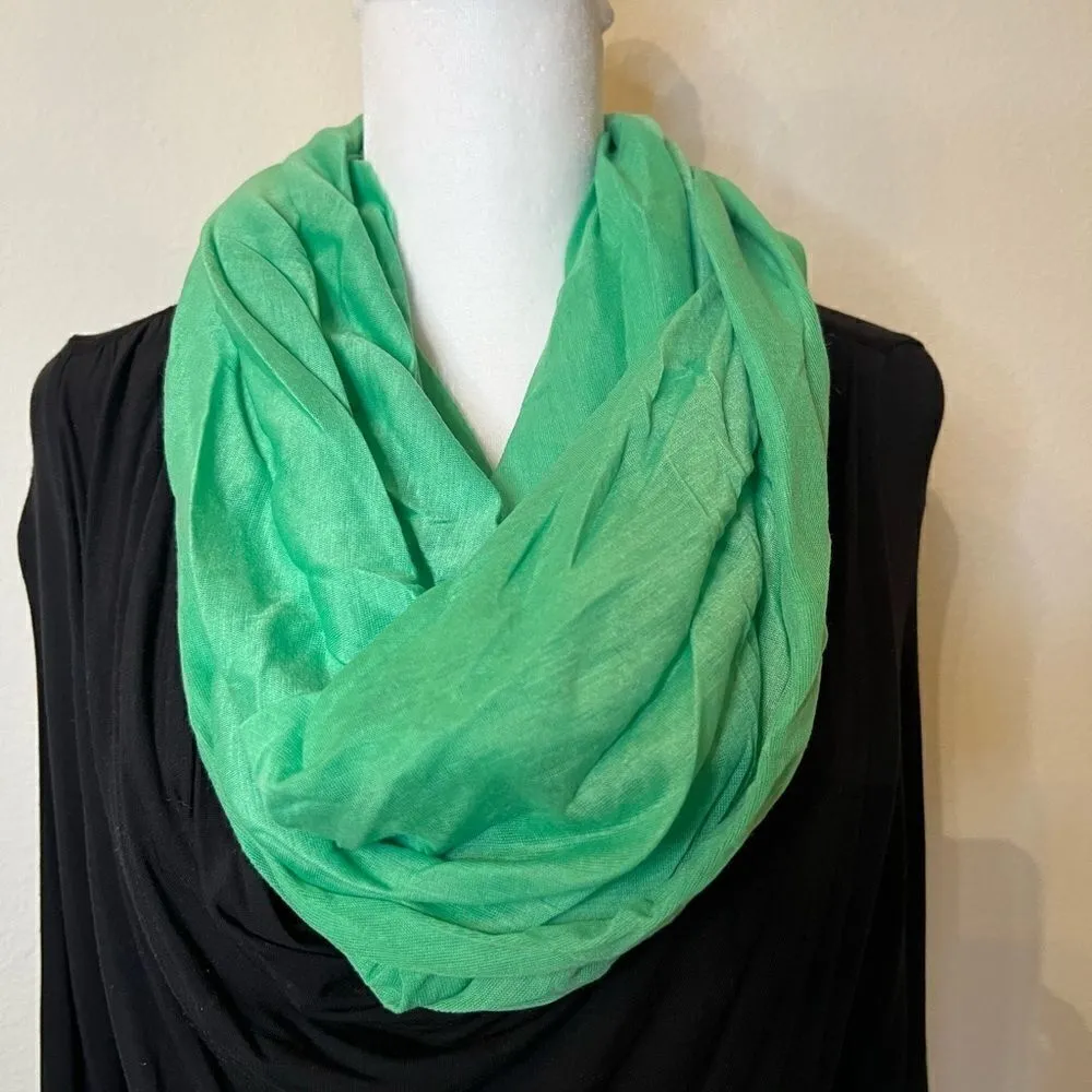 NWT green infinity scarf so many looks from one accessory Green - Image 3