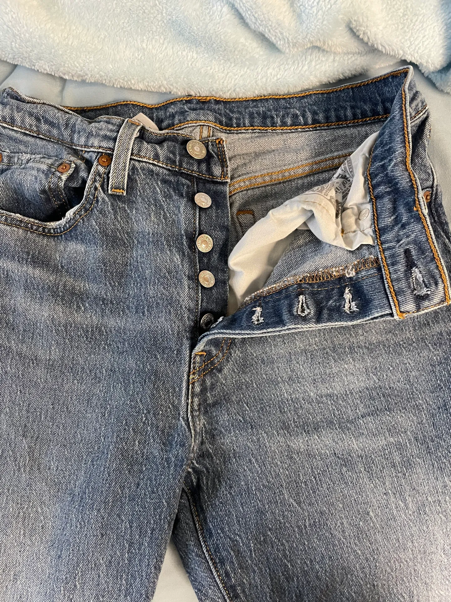 Levi’s 501 Jeans - Image 2