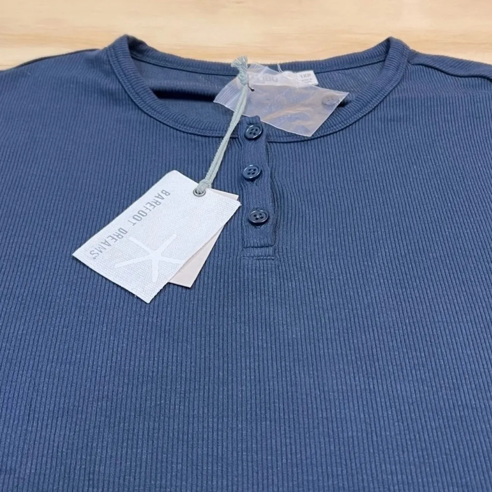 Barefoot Dreams Malibu Collection
Ultra Soft Henley Dress Indigo Color
Size 1XP - Image 7