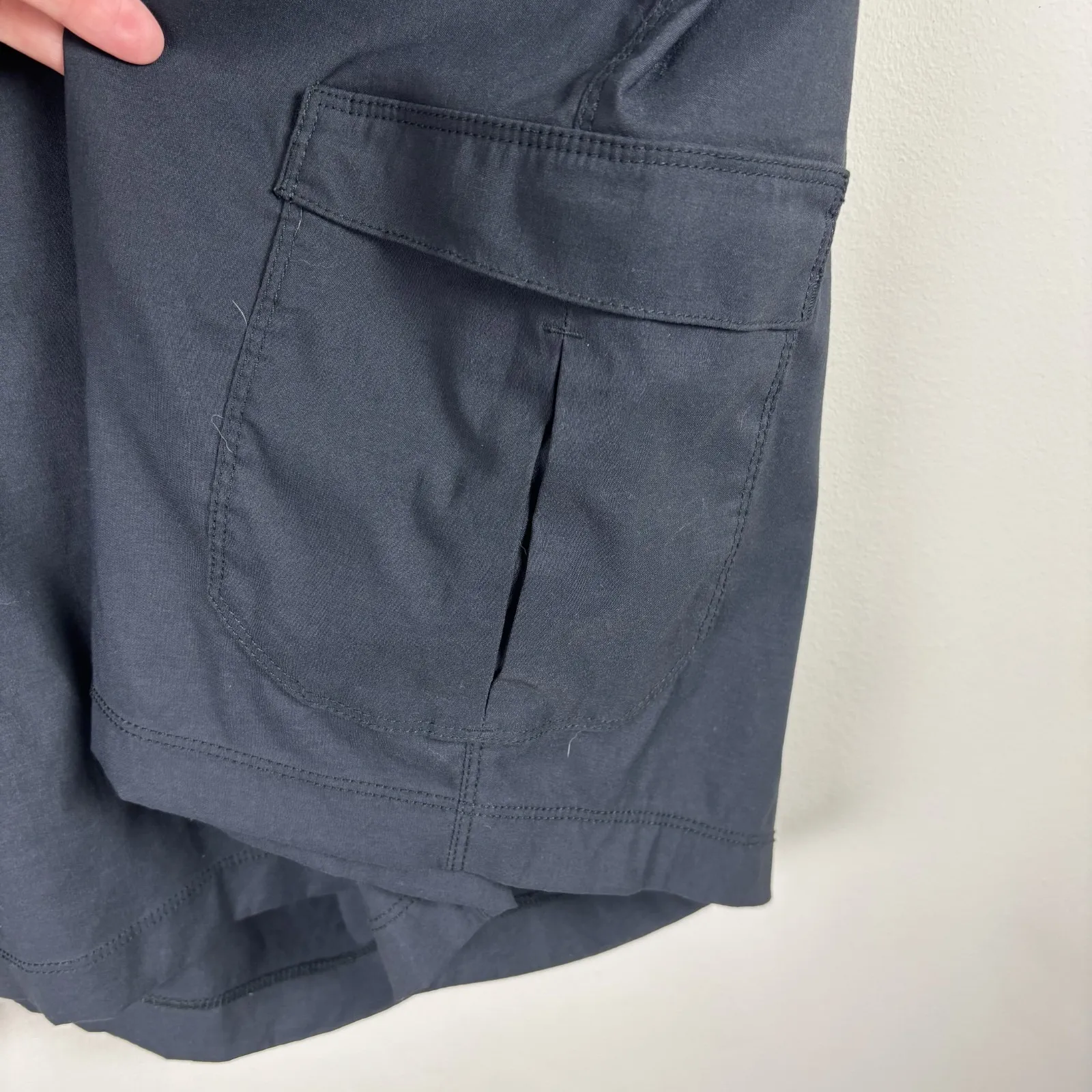 Duluth Trading Co Shorts Womens 18W Black Dry On The‎ Fly 10" Cargo Outdoor Plus - Image 2