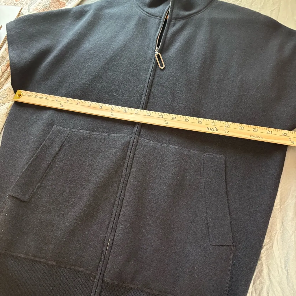 Marc Cain German Luxury Sport Black Wool Cashmere Cardigan Sweater Size 8. - Image 11