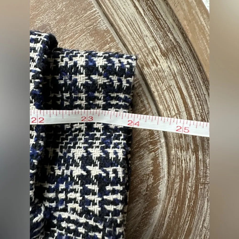 Formula Joven women’s Blue and black tweed cropped blazer See Measurements Size undefined - Image 11