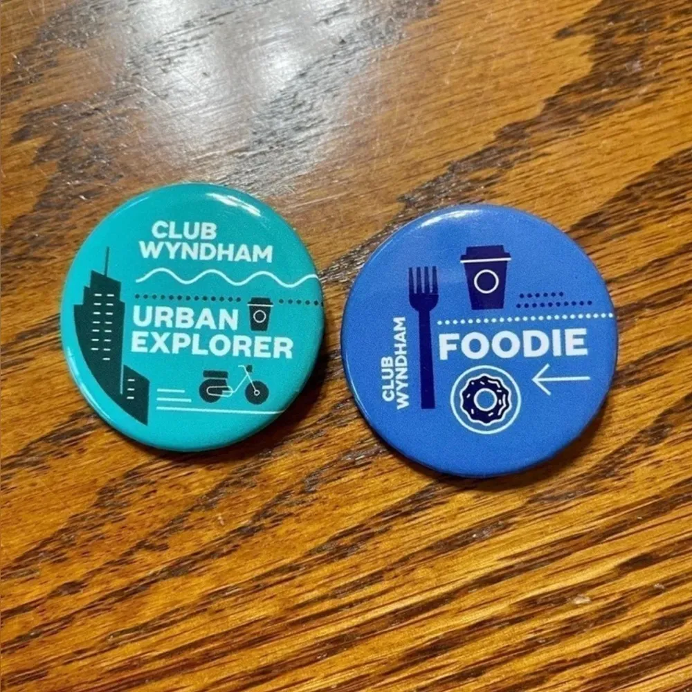 Club Wyndham Urban Explorer and Foodie Pins Set of 2 New Blue - Image 4