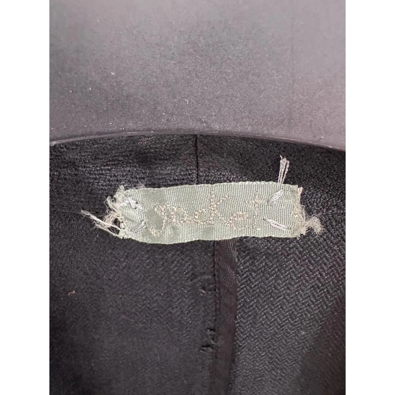 Vintage Black Linen Blazer Jacket with‎ Mother of Pearl Button Tailored Style - Image 4