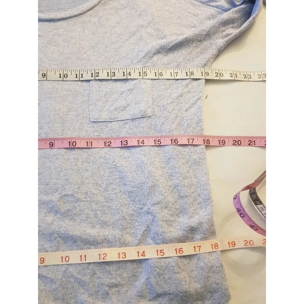 Sweater Women's Sz Small  Light Long Sleeves Soft Comfy Pocket Pullover - Image 10