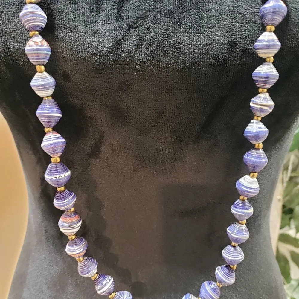 Women's Vintage Lilac Purple Silk Thread Hand Wrapped Gold Tone Beaded Necklace - Image 4