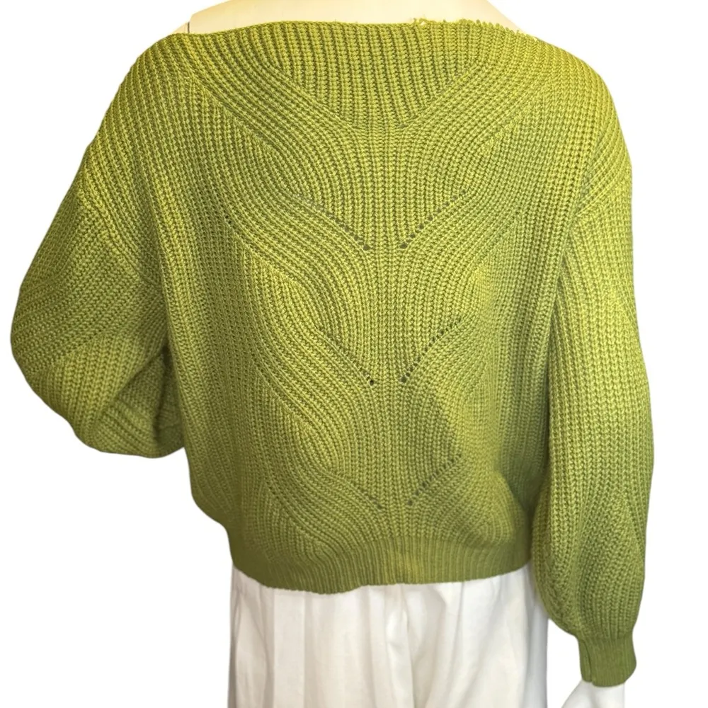 Chic Open Work Long Sleeve Knit Top. Size M - Image 3