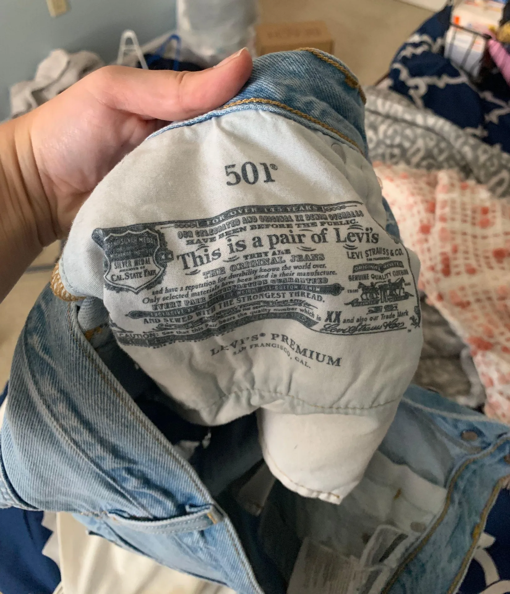 Levi 501 Light Wash Jean Shorts - Image 5