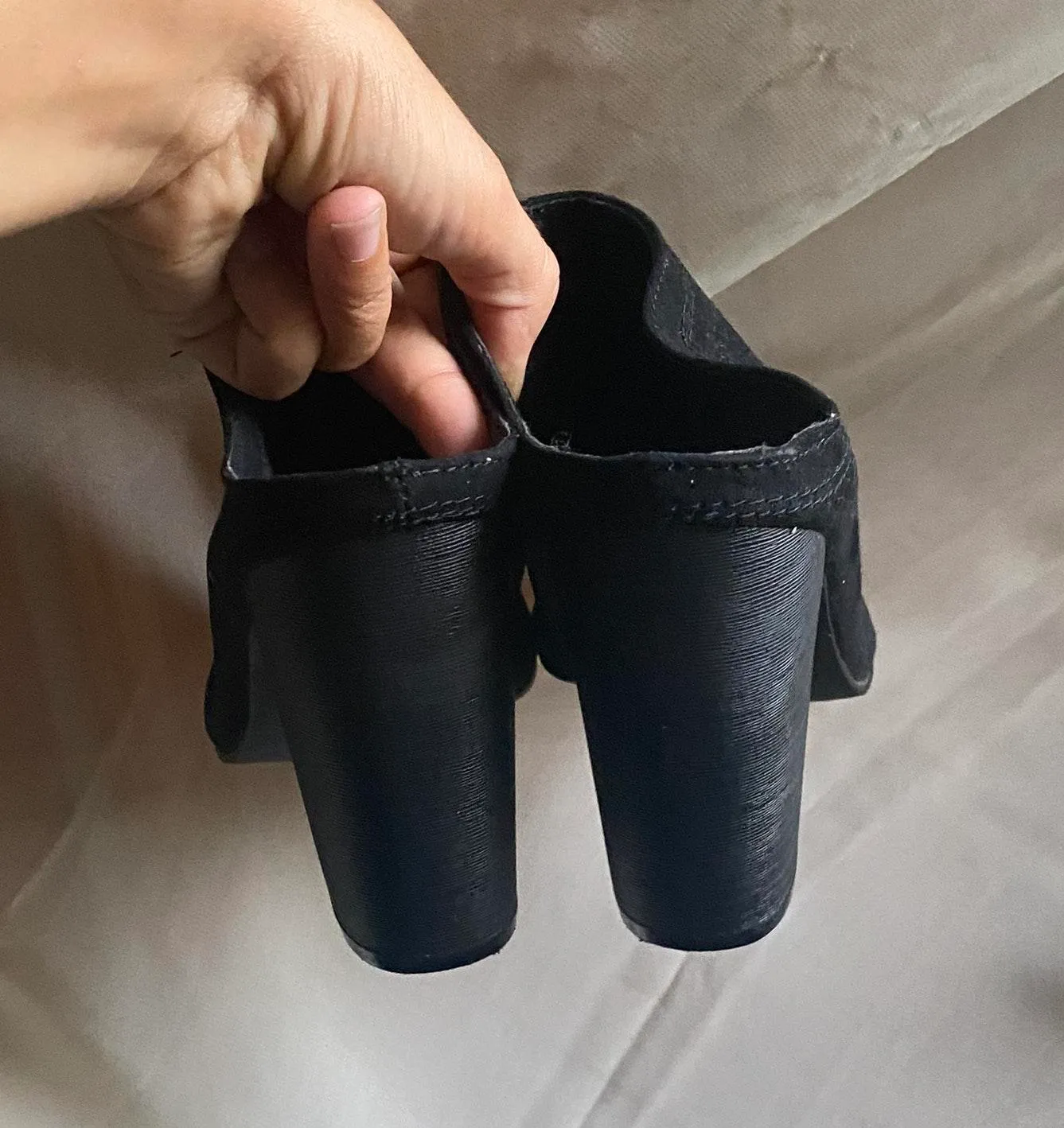 indigo. Mules Heels Black Suede - Image 5