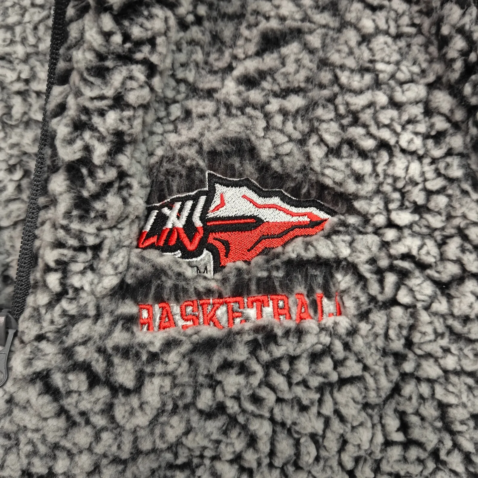 North & Acrux Teddy Bear Pull Over Embordered LHS Spear Basketball Medium Unisex Gray - Image 3