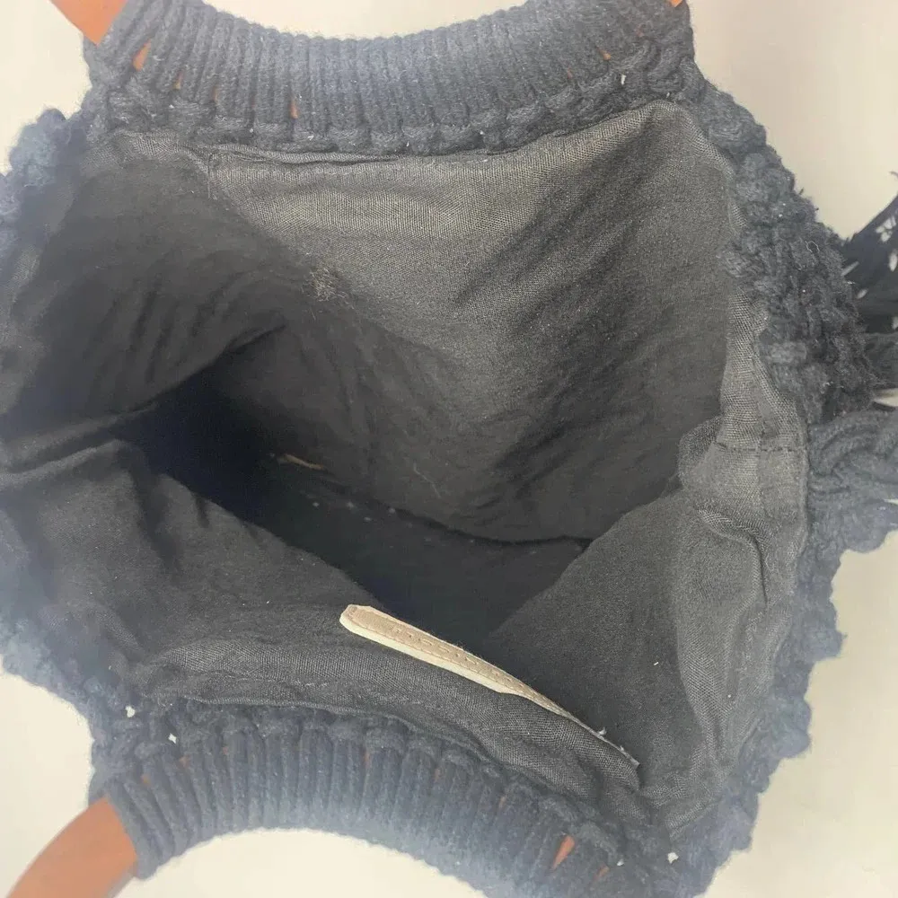 Danielle Nicole Macrame Fringe Tassel Wooden Handle Crossbody Bag in‎ Black - Image 9