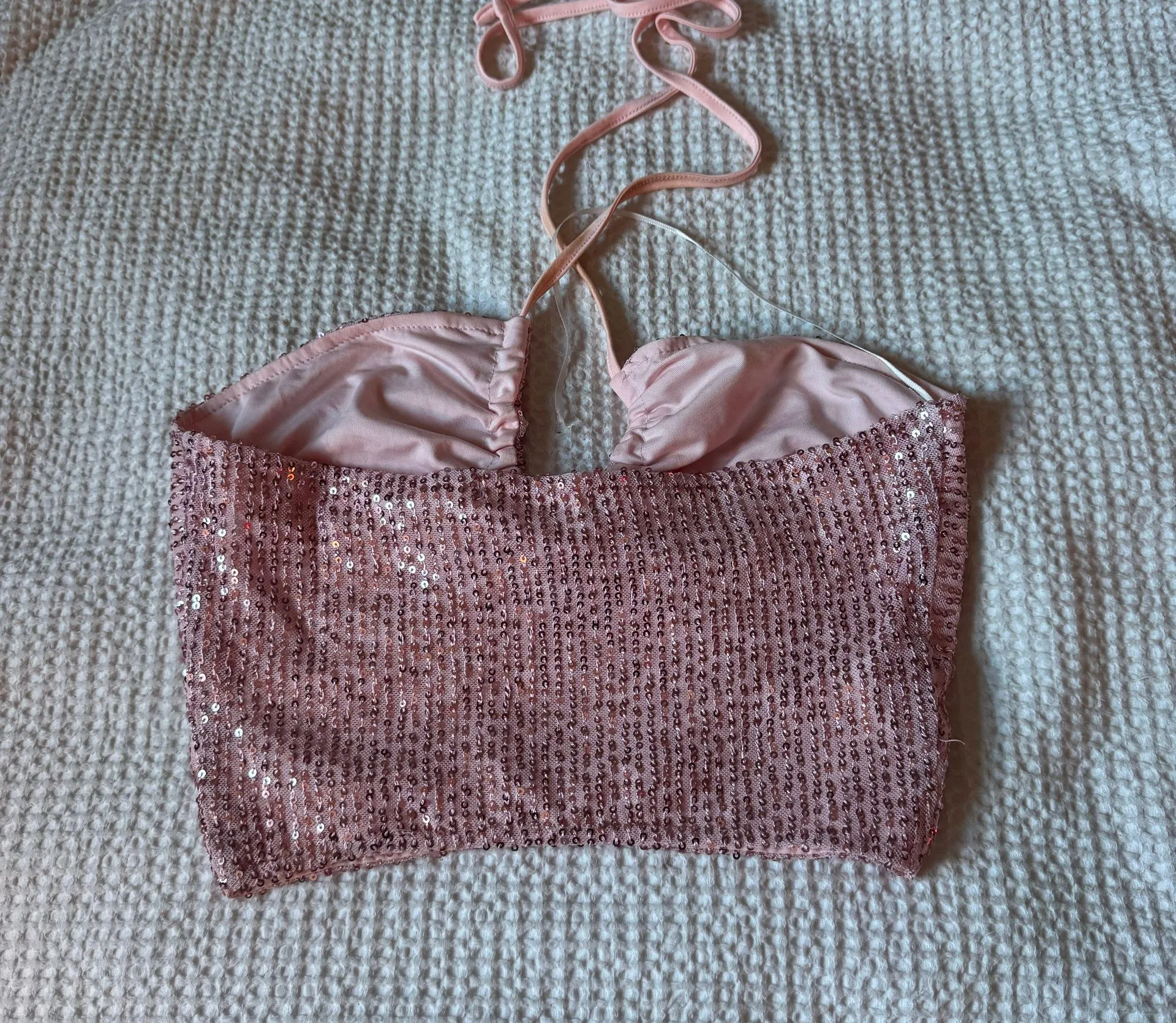 Pink sequin crop top - Image 2