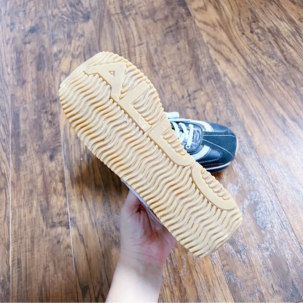 vintage • Y2K Aldo chunky platform sneakers blue leather sporty retro two tone - Image 10