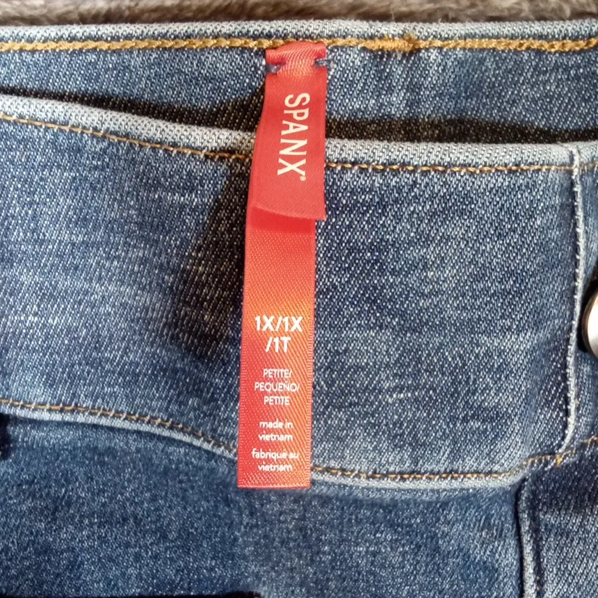 SPANX Everywear Flare Jeans High Waisted Pullover Womens Jeans - Image 2