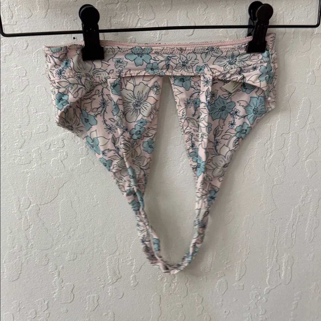 Free People Intimate Make It Happen Floral Pink Blue Cross Back Bralette XS - Image 5