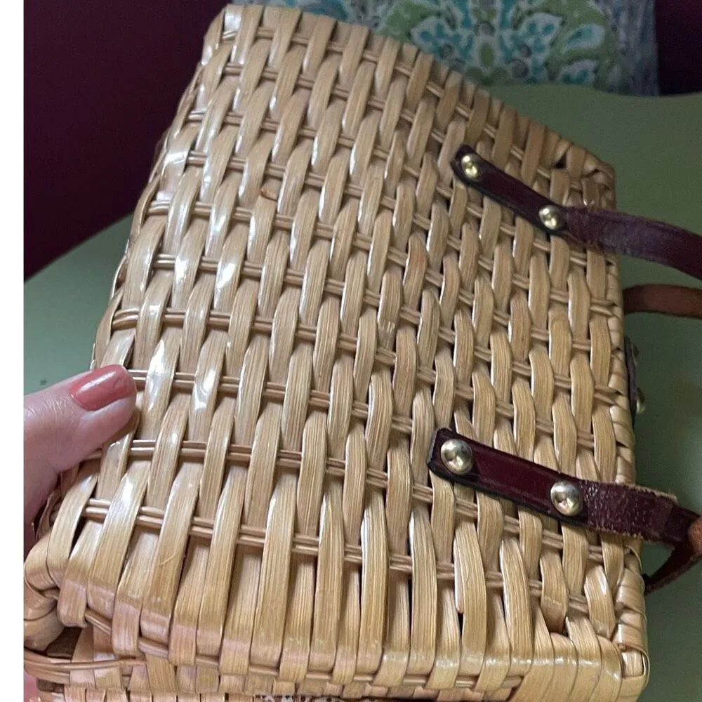 Vintage Hong Kong woven vinyl leather trim twist lock satchel. Tan - Image 8